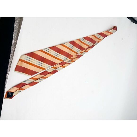 Kennith Cole  - Picture 3 of 6